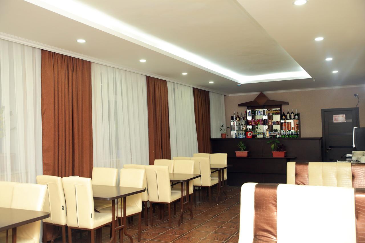 Aska Hotel Naryn Eksteriør bilde
