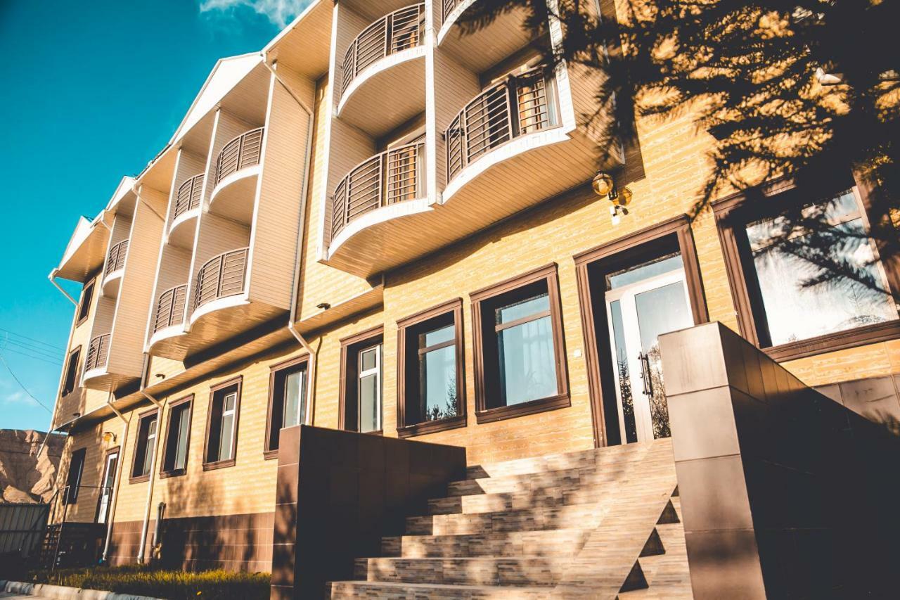 Aska Hotel Naryn Eksteriør bilde